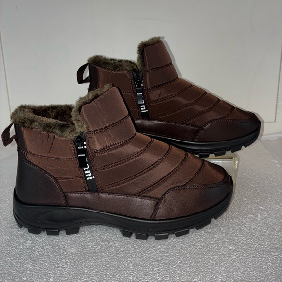 ❄️🥶Size:10 Brown Winter Cozy Boots with Durable Soles and Classic Design - Picture 13 of 13